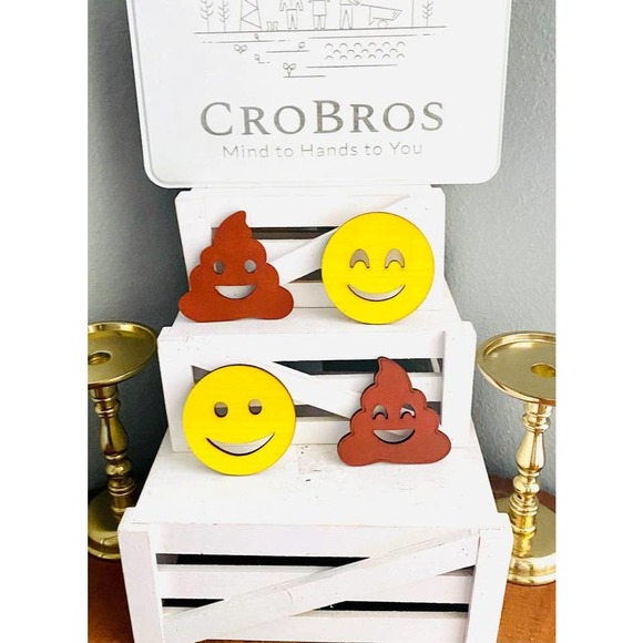 Set of 4 Wood Emoji Coasters - Picture 7 of 7